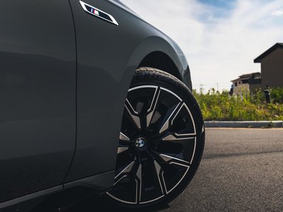 BMW I7 - 6