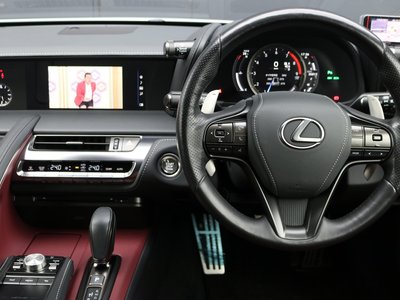 صورة مصغرة 13 لـ 2018 Lexus LC