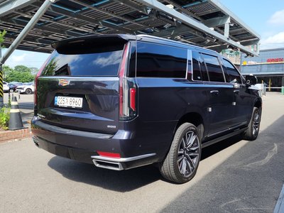 2022 Cadillac ESCALADE 5TH GENERATION photo 5