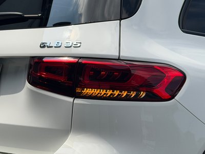 MERCEDES-BENZ GLB AMG - 10