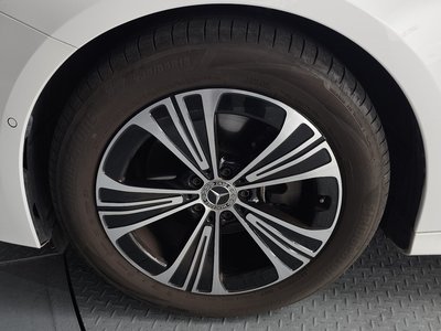 MERCEDES-BENZ E-CLASS - 6