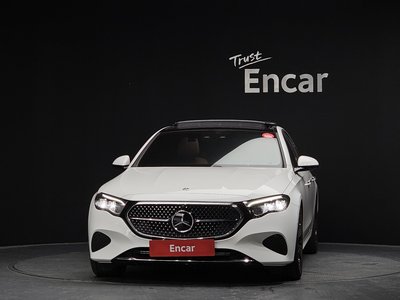 MERCEDES-BENZ E-CLASS - 2