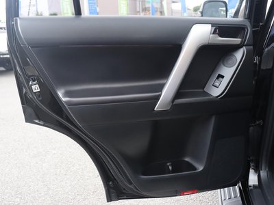 صورة مصغرة 38 لـ 2022 Toyota LAND CRUISER PRADO