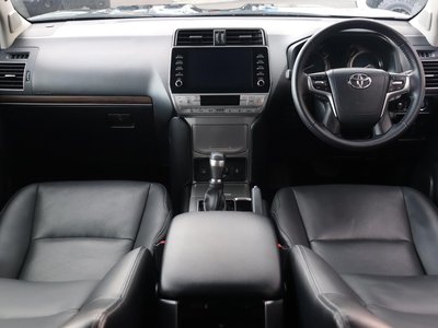 2022 Toyota LAND CRUISER PRADO 照片 3