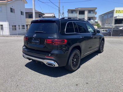 MERCEDES-BENZ GLB - 8