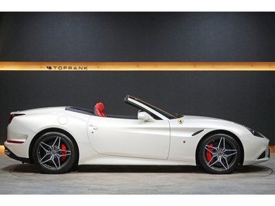FERRARI CALIFORNIA T - 7