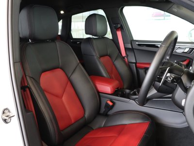 صورة مصغرة 12 لـ 2024 Porsche MACAN