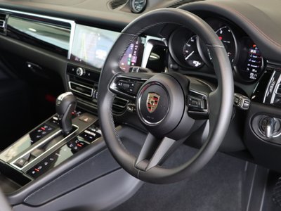 صورة مصغرة 11 لـ 2024 Porsche MACAN