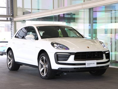 صورة 8 لـ 2024 Porsche MACAN