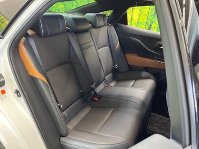 TOYOTA CROWN CROSSOVER - 9