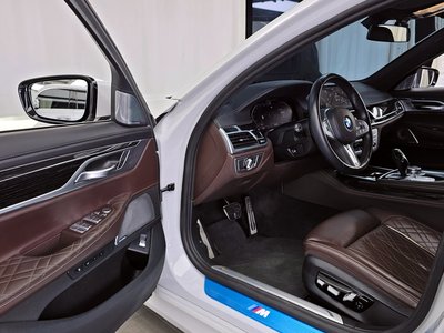 BMW 7 SERIES - 10