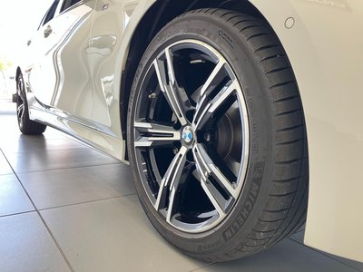 2025 BMW 3 SERIES 缩略图 18
