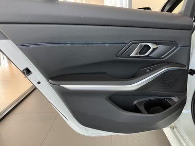2025 BMW 3 SERIES 缩略图 59