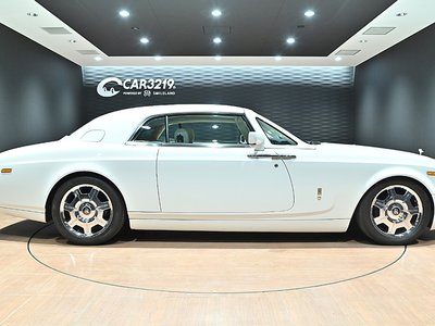 ROLLS-ROYCE PHANTOM COUPE - 10