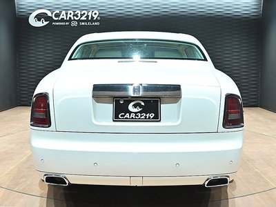 ROLLS-ROYCE PHANTOM COUPE - 7