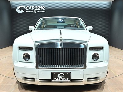 ROLLS-ROYCE PHANTOM COUPE - 6