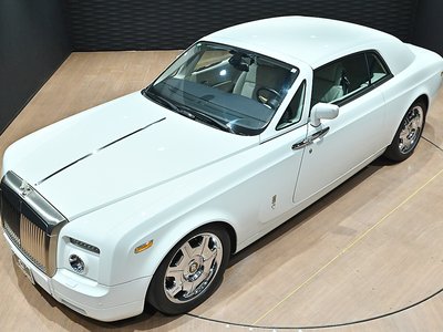 ROLLS-ROYCE PHANTOM COUPE - 8