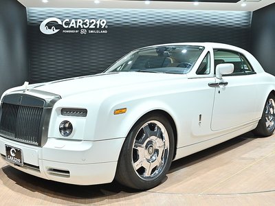 ROLLS-ROYCE PHANTOM COUPE - 1