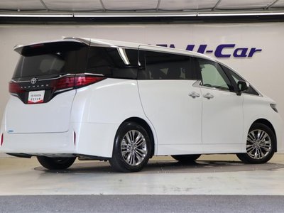 2024 Toyota ALPHARD — фото 3