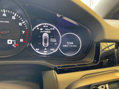 PORSCHE CAYENNE - 10