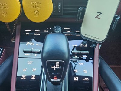 PORSCHE CAYENNE - 10