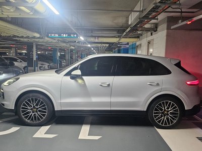 PORSCHE CAYENNE - 3