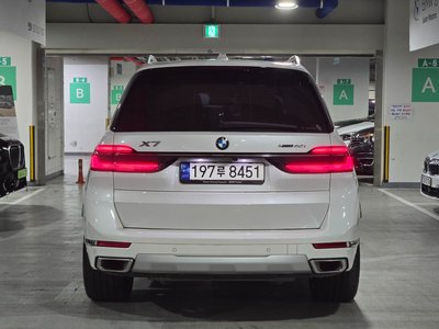 صورة 2 لـ 2023 BMW X7