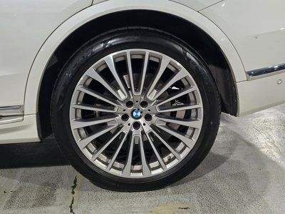 صورة 6 لـ 2023 BMW X7