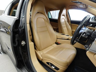 PORSCHE PANAMERA - 5