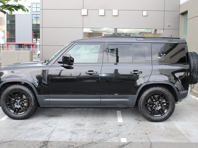 LAND ROVER DEFENDER - 7