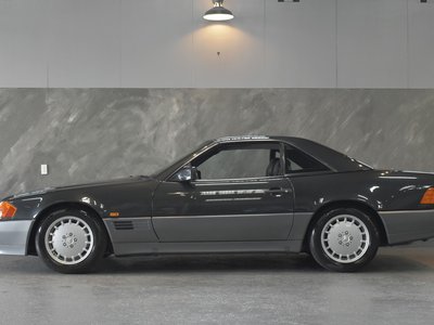 MERCEDES-BENZ SL - 4