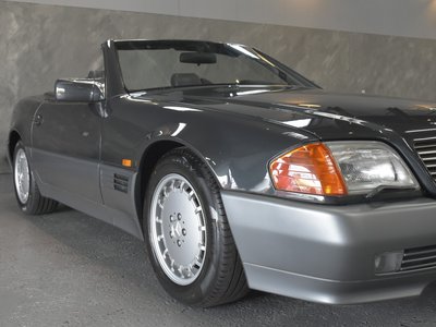 MERCEDES-BENZ SL - 8