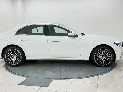 MERCEDES-BENZ E-CLASS - 7