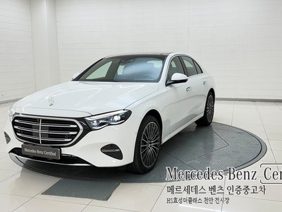 MERCEDES-BENZ E-CLASS - 1