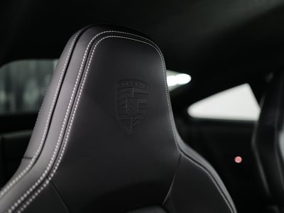 PORSCHE 911 - 9