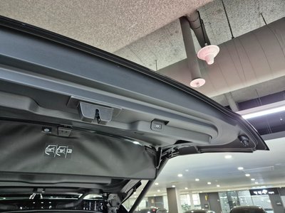 LAND ROVER DISCOVERY - 10