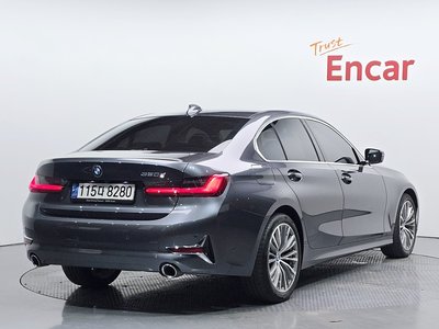 2022 BMW 3 SERIES 照片 3