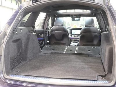 MERCEDES-BENZ E-CLASS - 7