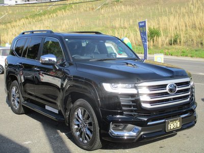 TOYOTA LAND CRUISER - 3