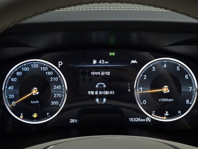 2022 Genesis THE NEW G70 thumbnail 11