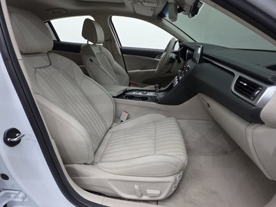 2022 Genesis THE NEW G70 thumbnail 13