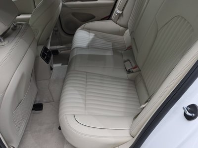 2022 Genesis THE NEW G70 thumbnail 31