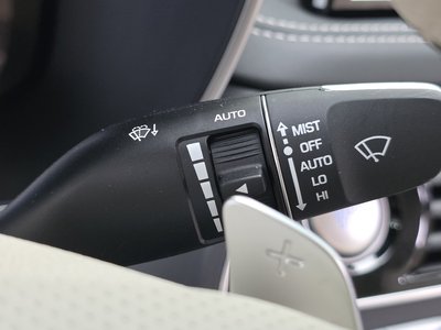 2022 Genesis THE NEW G70 thumbnail 25