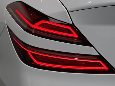 2022 Genesis THE NEW G70 photo 10