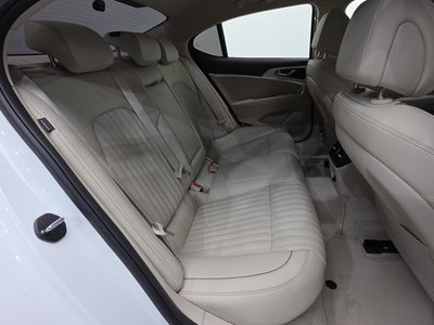 2022 Genesis THE NEW G70 thumbnail 33