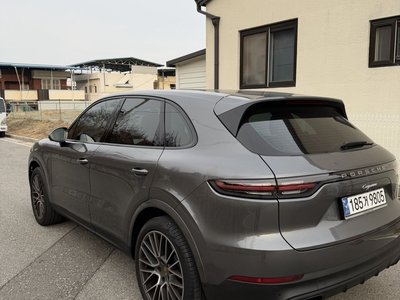 صورة 2 لـ 2020 Porsche CAYENNE