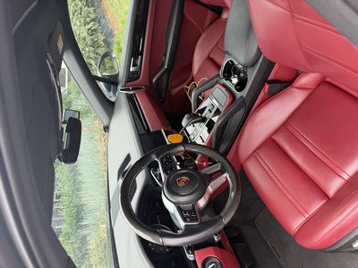 صورة 6 لـ 2020 Porsche CAYENNE
