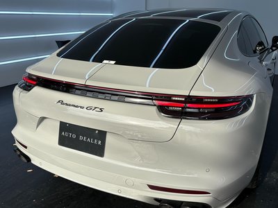 2019 Porsche PANAMERA 照片 25