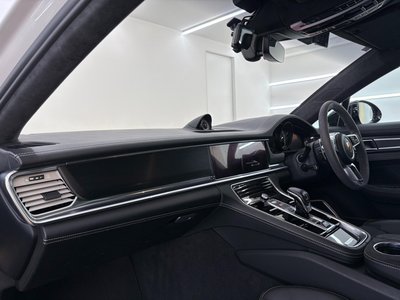2019 Porsche PANAMERA 照片 46