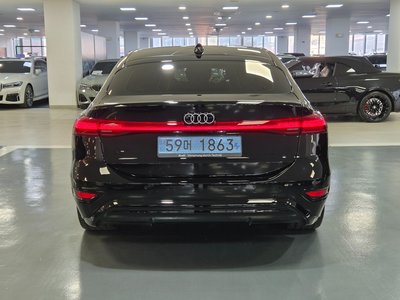 AUDI A6 E-TRON - 3